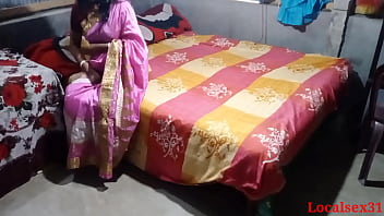 Indian wife's first time in pink saree and deep penetration